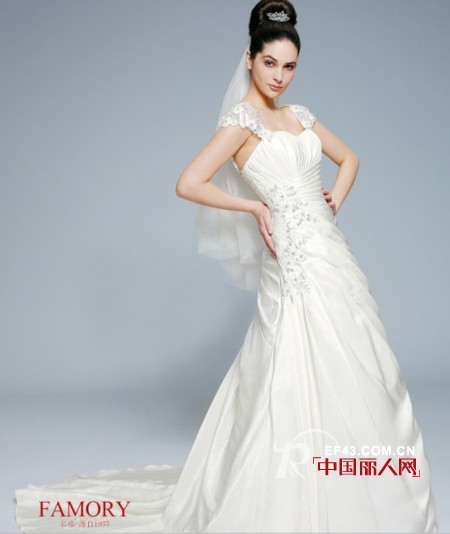 FAMORY婚纱编织每一位新娘的梦