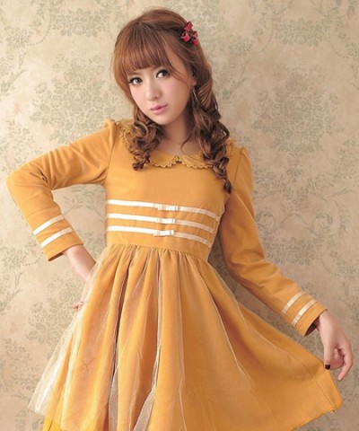 秋季甜美时尚连衣裙轻松巧搭