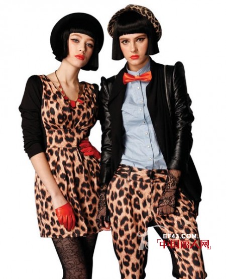 MOCAMO品牌女装 经典黑白色彩铸就摩卡灵魂