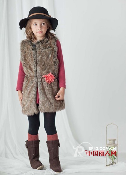 LaceMint 2012秋冬新品系列之长款无袖皮草
