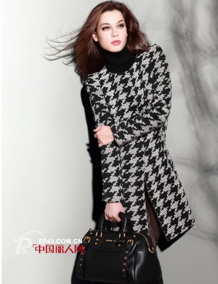 MonicaLavandera:知性优雅风提升职场人气