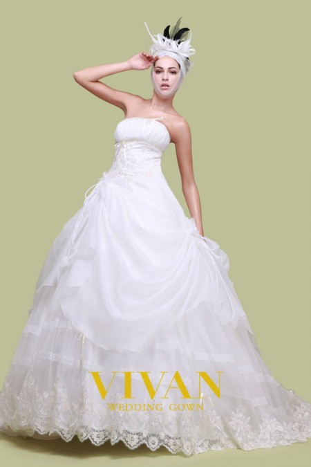 每个新娘的梦想品牌 VIVAN 婚纱美图鉴赏