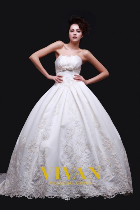 每个新娘的梦想品牌 VIVAN 婚纱美图鉴赏