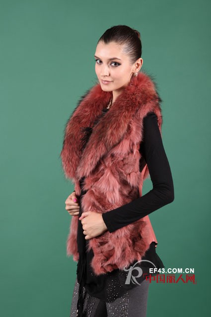 巴黎女装品牌EZADAD 率先引领复古浪漫风尚