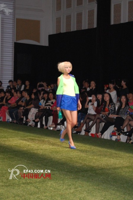 Kistina吉思缇娜2013年春夏“魔幻仙境”系列新品发布