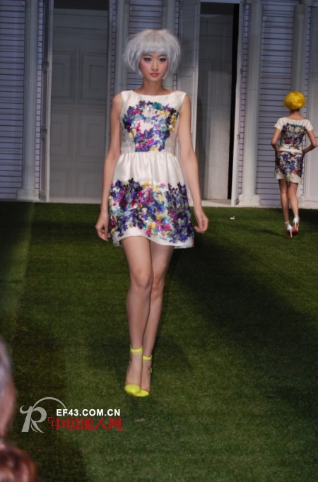 Kistina吉思缇娜2013年春夏“魔幻仙境”系列新品发布
