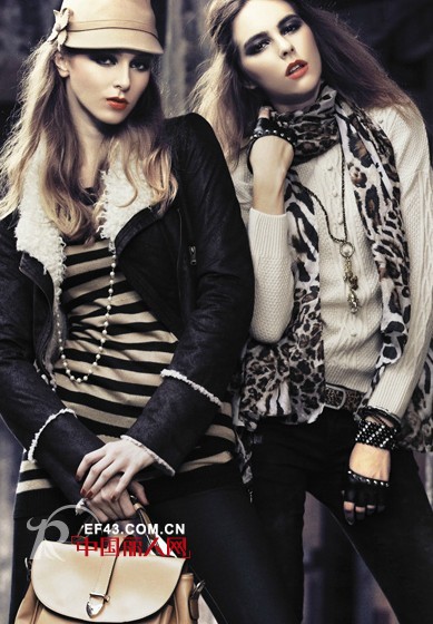 ITISF4 刮来复古风 时髦出街亮相街头