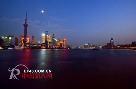 沃登卡中华文化游走进上海 感受“远东华尔街”风潮