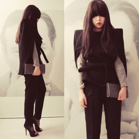 寒冷冬季 各色斗篷衫型搭最抢眼