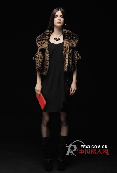 赫尔本成熟女装 职场女王华丽入冬