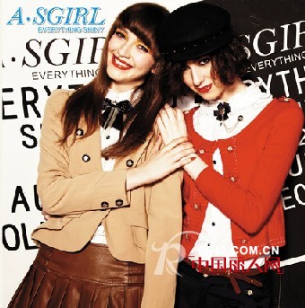 俏时尚品牌女装  倡导阳光明丽的个性生活主张