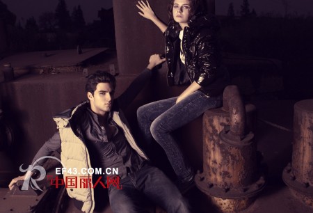 MARCNEWSON 演绎自信不拘的牛仔精神