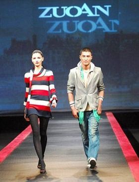 “石狮设计”惊艳中国国际时装周