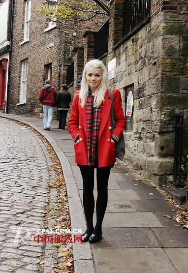 跟欧美街头潮妞学习冬季美丽不冻人的潮搭法则