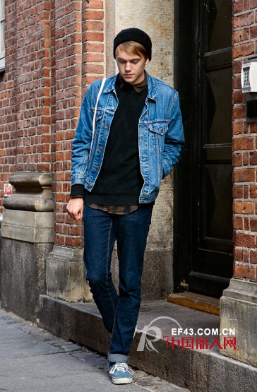 玩味牛仔服秋季上身,质感十足Hold住全场