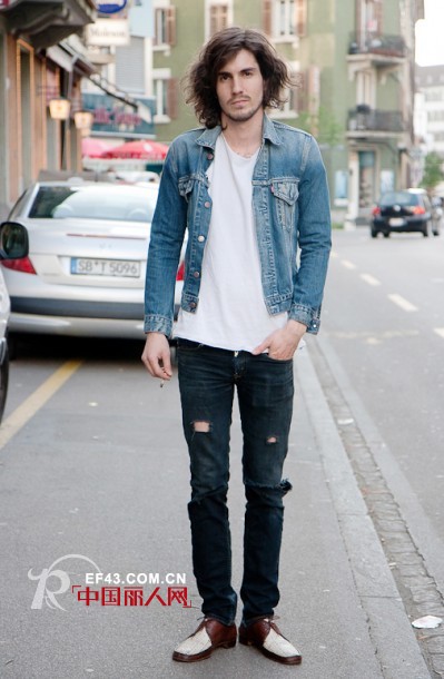 玩味牛仔服秋季上身,质感十足Hold住全场