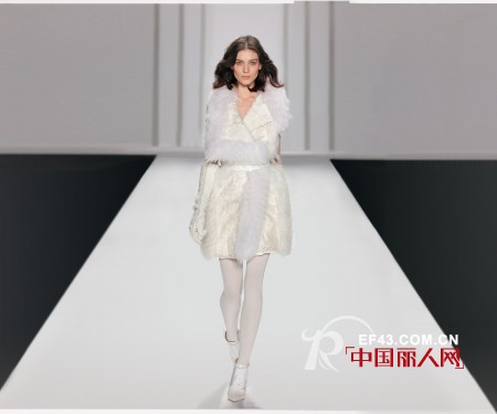 J.Mende 不同材质拼凑  玩转奢华皮草