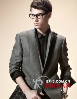 “爱,都不平凡”  爱都城市休闲男装