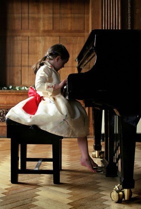 Little Eglantine 2012 花童Winter Dresses系列