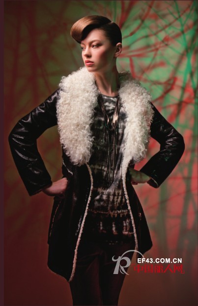 热烈庆祝迪斯廷·凯时尚女装品牌武汉南国北都店盛大开业