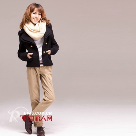 蓝色天空休闲服 2012冬季新款迷人展现