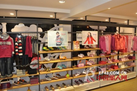 打造儿童鞋服卖场标准样板——街拍ABC童装丽水旗舰店