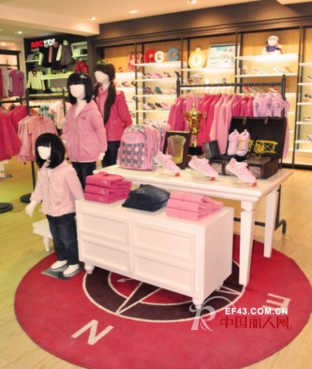 打造儿童鞋服卖场标准样板——街拍ABC童装丽水旗舰店