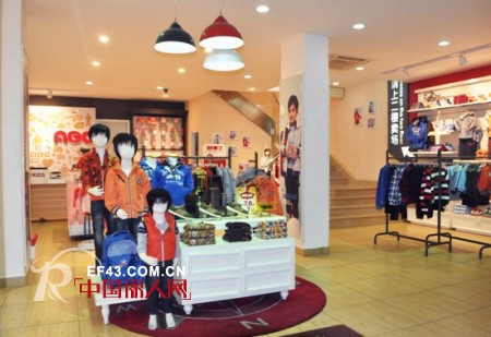 打造儿童鞋服卖场标准样板——街拍ABC童装丽水旗舰店