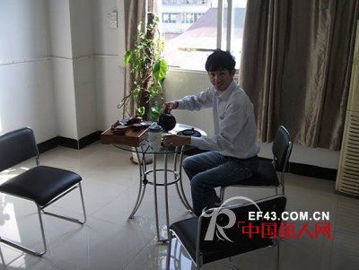 越位服饰总部整体装修完成,大气形象全面升级