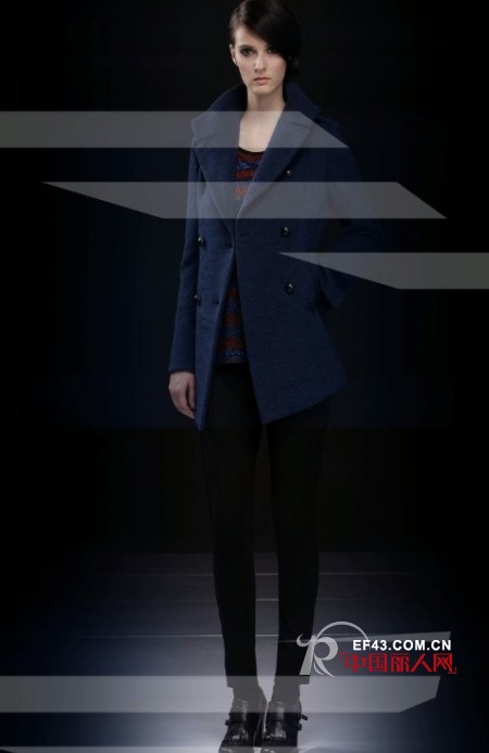 AITU时尚女装跨越季节 将极简主义进行到底