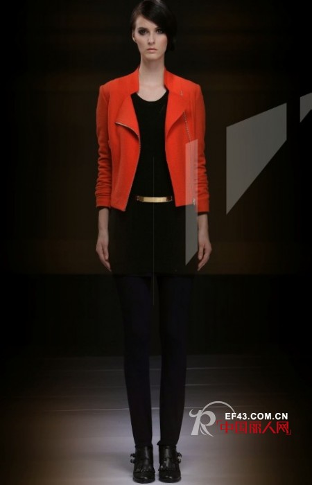 AITU时尚女装跨越季节 将极简主义进行到底