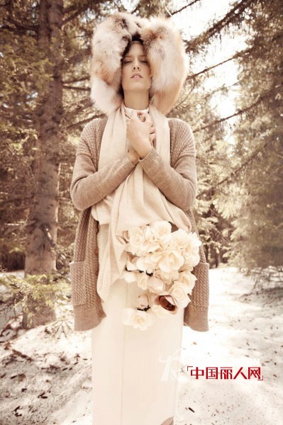 EIN时尚女装  自然舒适流露清透气息