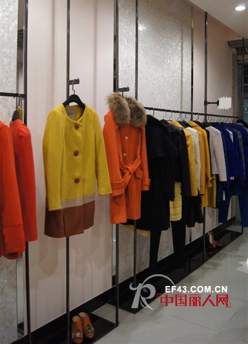Anlieana嗯莉娜时尚女装成功进驻内蒙赤峰维多利商场