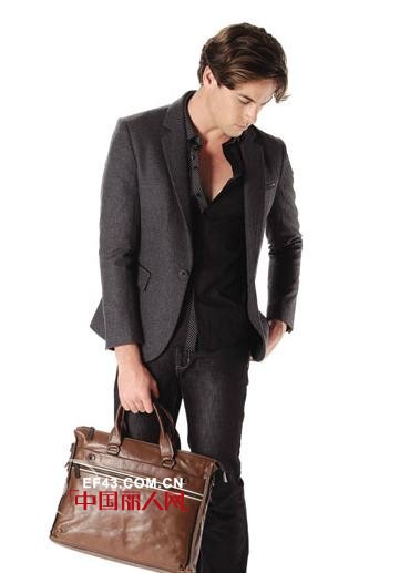 哥伦尼澳-COLOMNIAO