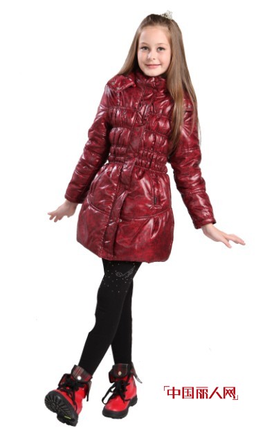 穿越位少年装 做朝气少年