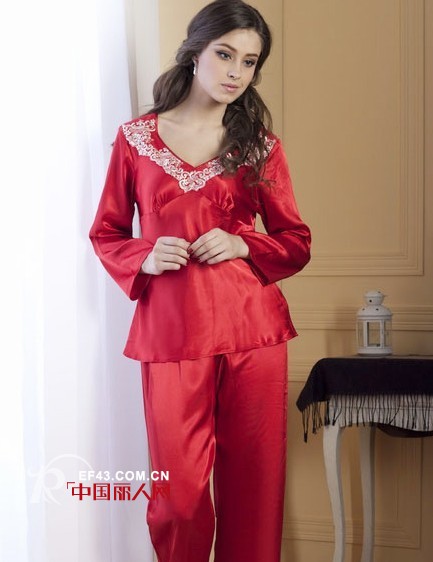 韩丽尔丝绸睡衣 轻松舒适感受家居生活