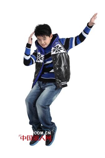 越位少年装 少年服饰的时尚引领者