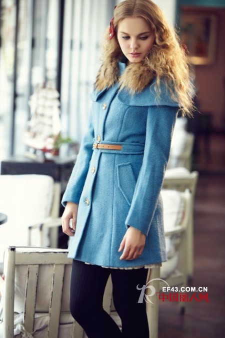 因爱·牵手——慕拉女装新日韩少淑装典范