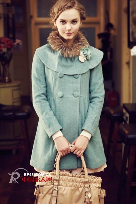 因爱·牵手——慕拉女装新日韩少淑装典范