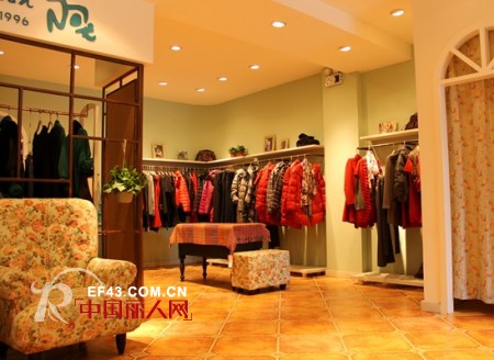 阿尤女装开启天津小白楼的寻梦之旅