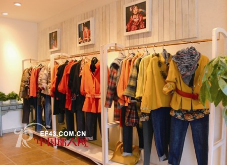 阿尤女装开启天津小白楼的寻梦之旅