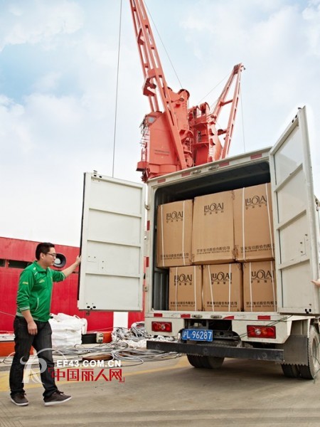 2012秋冬罗莱芯类护航雪龙号再征南极