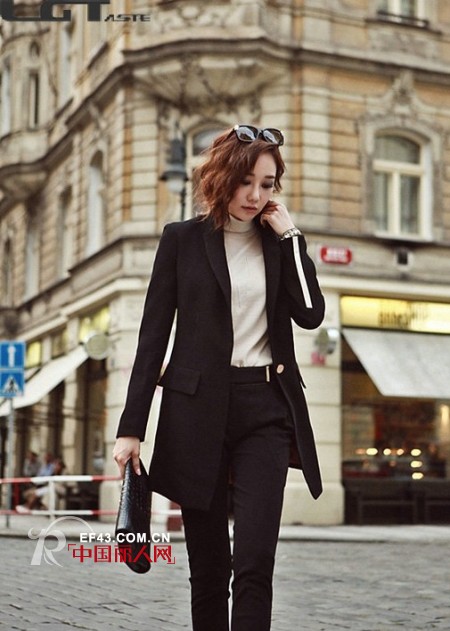 艾上乐品女装简约大气彰显欧美时尚范