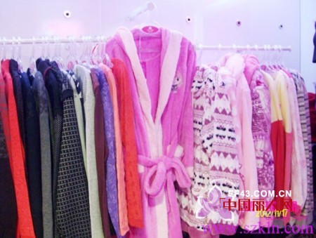 康璐妮迎来湖南衡阳摩登内衣加盟店开业