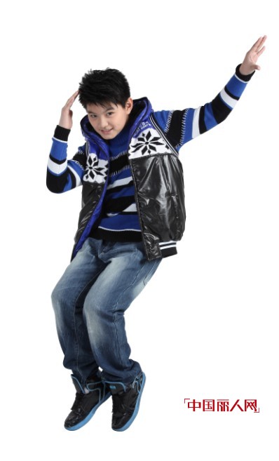 越位,赋予孩子自信的少年装品牌