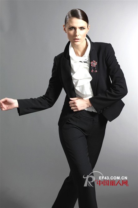 适时雅集女装 为职场女性倾力打造