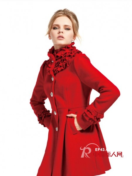 西媛时尚少淑女装  三大系列诠释蓝色倾情的优雅格调