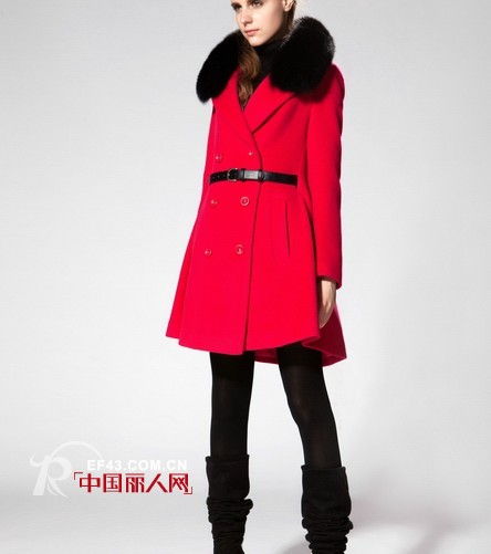 卓依尔女装  给追求流行,时尚的您多一份选择