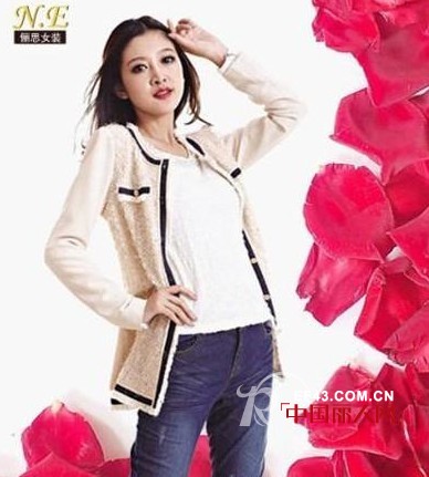 国际超模李慧玲亲身示范  为您解读俪思时尚女装潮流资讯