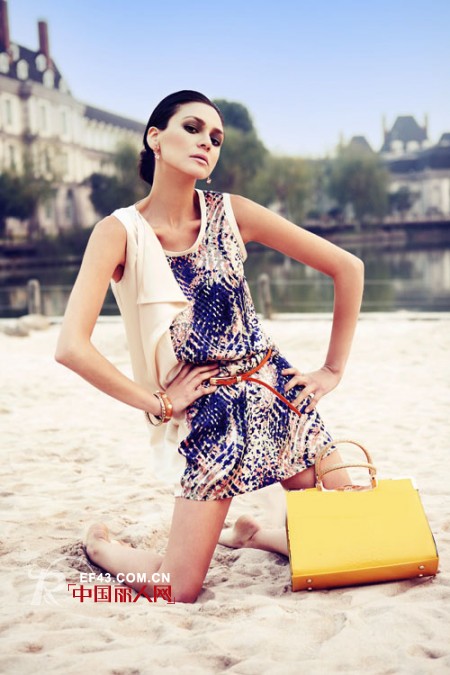 LAGRAY络珈女装2013年春夏新品发布会暨订货会即将召开